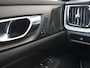 Volvo V60 B4 Ultimate Dark | Panoramadak | Head-Up | Dodehoekdetectie |