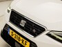 SEAT Arona 1.0 TSI FR Intense Sport Automaat (APPLE CARPLAY, GROOT NAVI, CLIMATE, STOELVERWARMING, SPORTSTOELEN, GETINT GLAS, ADAPTIVE CRUISE, PARKEERSENSOREN, NIEUWSTAAT)