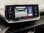 Peugeot 2008 1.2 PureTech Allure Sport (VIRTUAL COCKPIT, APPLE CARPLAY, GROOT NAVI, 360 CAMERA, LEDER, SPORTSTOELEN, GETINT GLAS, KEYLESS, NIEUWE APK, NIEUWSTAAT)