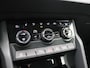 Skoda Karoq 1.5 TSI ACT Business Edition 150PK DSG Achteruitrijcamera, Navi via Apple Carplay/Android Auto, Keyless, Stoel-Stuurverwarming, Clima, 17" LM Velgen