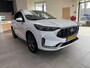 Ford Kuga 2.5 PHEV ST-Line X 243 pk Nieuw Model - Elektrisch verstelbare voorstoelen - Elektrische achterklep - Adaptieve Cruise Control