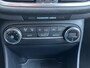 Ford Fiesta 5-deurs Titanium 1.0 EcoBoost Hybrid 125pk Parkeersensoren - navigatiesysteem - lichtmetalen velgen