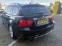 BMW 3-Serie 320I EXECUTIVE Pano I Trekhaak I Leder I ECC
