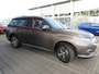 Mitsubishi Outlander 2.4 PHEV Pure | AUTOMAAT | 240 PK | 4WD | TREKHAAK | 1E EIGENAAR | DEALER ONDERHOUDEN | 1.500 KG TREKGEWICHT |