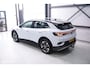 Volkswagen ID.4 Pro 77 kWh | 2023 | Trekhaak | NL auto NAP | Stoelverwarming | Alcantara | Ambiance |