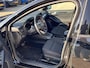 Ford Focus Wagon 1.0 EcoBoost Hybrid ST Line 155PK Automaat Winterpack Cruise Camera Parkeersensoren Climate Full-LED Keyless Privacy Glass *Sportief*