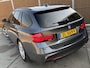 BMW 3-Serie Touring 318i M Sport Automaat | Trekhaak uitklapbaar | Leren bekleding | Stoelverwarming | Cruise & climate control | LED verlichting | Navigatiesysteem Proffesional | Parkeersensoren achter