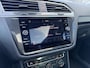 Volkswagen Tiguan 1.4 TSI ACT Highline Leder Elek Stoelverstelling LED Trekhaak Panoramadak Carplay Vol!