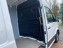 Volkswagen Crafter 35 2.0 TDI L4H3 | 140Pk | Trekhaak  Bijrijdersbank | Navi | Betimmering | PDC |