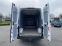 Volkswagen Crafter 35 2.0 TDI L4H3 | 140Pk | Trekhaak  Bijrijdersbank | Navi | Betimmering | PDC |