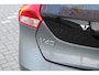 Volvo V40 2.0 T4 Business Sport | R-Design | Verw. Stoelen | LED Koplampen | Orig. NL auto |