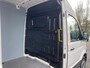 Volkswagen Crafter 35 2.0 TDI L4H3 | FWD | 140 pk | Trekhaak | Bijrijders Bank | PDC |