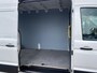Volkswagen Crafter 35 2.0 TDI L4H3 | FWD | 140 pk | Trekhaak | Bijrijders Bank | PDC |