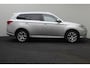 Mitsubishi Outlander 2.4 PHEV S-Edition 4WD 2019 | Navigatie | DAB Radio | Cruise Control Adaptive | Stuurwiel Bediening | Achteruitrij Camera | Elektrische Achterklep | Lichtmetalen Velgen | Boekjes | 2 Sleutels