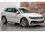 Volkswagen Tiguan 1.4 TSI ACT Comfortline Business R| Panormadak | Elektrisch uitklapbare trekhaak