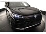 Volkswagen Tiguan R-Line Edition 1.5 TSI eHybrid 272pk DSG Automaat Trekhaak, Panoaramadak, Adaptive cruise control, Achteruitrijcamera, LED koplampen, Elektrische achterklep