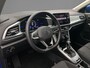 Volkswagen T-Roc Life Edition 1.5 TSI 150pk DSG Automaat Adaptive cruise control, Achteruitrijcamera, LED koplampen, App connect, Parkeersensoren, Airco, DAB, Radio