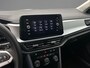 Volkswagen T-Roc Life Edition 1.5 TSI 150pk DSG Automaat Adaptive cruise control, Achteruitrijcamera, LED koplampen, App connect, Parkeersensoren, Airco, DAB, Radio