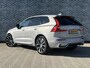 Volvo XC60 2.0 T6 Plug-in hybrid AWD Ultimate Dark | PHEV | Panoramadak | Stoelmassage | Luchtvering | Achteruitrijcamera | Nappaleder | Stoelventilatie | Harman Kardon Audio | Elektrisch Verstelbare Voorstoelen | Navigatie | Apple Carplay | Android Auto