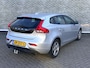 Volvo V40 1.6 T3 Kinetic | Navigatie | High Performance Audio | Achteruitrijcamera | Parkeersensoren | Trekhaak | Stoelverwarming | Cruise Control