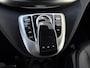 Mercedes-Benz V-klasse 300d Lang DC Avantgarde Edition | 360°-camera | Stoelventilatie | Burmester | Trekhaak | 19-inch | Full-LED | Elektrische schuifdeuren + achterklep | Stoelverwarming | Dodehoek detectie