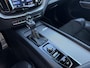 Volvo XC60 2.0 T5 R-Design | Panoramadak | Luchtvering | 360 Graden Camera | Trekhaak | BLIS | Navigatie | Apple Carplay | Android Auto | Keyless Entry | Stoelverwarming | Elektrisch Verstelbare Stoel