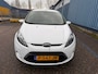 Ford Fiesta 1.25 Limited Inruilauto’s tegen vaste prijzen. Voor meer info: 0638140850 Bij de verkoop van gebruikte voertuigen door CD-Cars wordt geen standaard garantie verstrekt. De koper aanvaardt het voertuig in de staat waarin het zich bevindt op het moment van aankoop