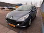 Peugeot 307 Break 1.6-16V XS Inruilauto’s tegen vaste prijzen. Voor meer info: 0638140850 Bij de verkoop van gebruikte voertuigen door CD-Cars wordt geen standaard garantie verstrekt. De koper aanvaardt het voertuig in de staat waarin het zich bevindt op het moment van aankoop