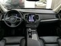 Volvo XC90 2.0 T8 Recharge AWD Ultimate Dark | Long Range | Luchtvering | Google | Panoramadak | 360°-camera | Stoelventilatie | Nappa | Massage | Alcantara hemel Harman/Kardon | Head-up display | Stuur-/Stoelverwarming V+A | Orrefors Sweden