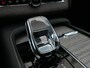 Volvo XC90 2.0 T8 Recharge AWD Ultimate Dark | Long Range | Luchtvering | Google | Panoramadak | 360°-camera | Stoelventilatie | Nappa | Massage | Alcantara hemel Harman/Kardon | Head-up display | Stuur-/Stoelverwarming V+A | Orrefors Sweden