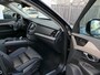 Volvo XC90 2.0 T8 Recharge AWD Ultimate Dark | Long Range | Luchtvering | Google | Panoramadak | 360°-camera | Stoelventilatie | Nappa | Massage | Alcantara hemel Harman/Kardon | Head-up display | Stuur-/Stoelverwarming V+A | Orrefors Sweden