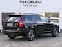 Volvo XC90 2.0 T8 Recharge AWD Ultimate Dark | Long Range | Luchtvering | Google | Panoramadak | 360°-camera | Stoelventilatie | Nappa | Massage | Alcantara hemel Harman/Kardon | Head-up display | Stuur-/Stoelverwarming V+A | Orrefors Sweden