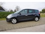 Renault Grand Scenic 1.6 Expression dealer onderhouden