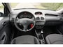Peugeot 206 1.4 Forever APK MAART 2027
