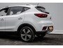 MG MG ZS EV Luxury 45 kWh SOH 91% Panoramadak/ Leer/ Stoelverwarming/ Adapt. cruise/ Camera/ Carplay