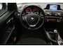 BMW 1-Serie 114i EDE Executive 2013 NAP | Nieuwe banden | Navigatie | Climate control | Cruise control | Bluetooth | Stoelverwarming | Xenon | Parkeersensoren | Elektrische ramen + spiegels |