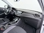 Opel Grandland X T 131PK AUT-8 Trekhaak Navi Camera Ecc Apple Carplay Android Auto Pdc Business Executive Elek.Achterklep Bi-Coulour AGR-Comfort Stoel Lane Assist Isofix Lmv Zwart Dak Keyless Origineel Nederlandse Auto