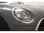 MINI Clubman 1.5 One Chili Serious Business [ panoramadak Navi Stoelverwarming ]