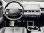 Hyundai Ioniq 5 Lounge 73kWh SoH 94,7% / 3 fase / NL Auto / Fabrieksgarantie / Panorama / Relax Seats / Ventilatie en verwarming in de stoelen / V2L Connector / 360 camera / Adaptive cruise control / Apple carplay & Android / BOSE / Memory /