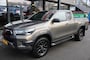 Toyota Hilux 2.8 D-4D X-TRA CAB INVINCIBLE A/T 4WD VAN