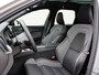 Volvo XC60 2.0 T6 Plug-in hybrid AWD Plus Dark Automaat / Panoramadak / 21" velgen / Trekhaak / Sportstoelen