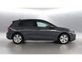 Volkswagen Golf 1.0 eTSI 110pk Life DSG / Navigatie / Stoel+Stuurverwarming / Parkeersensoren