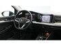 Volkswagen Golf 1.0 eTSI 110pk Life DSG / Navigatie / Stoel+Stuurverwarming / Parkeersensoren
