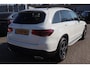 Mercedes-Benz GLC 300e 4MATIC Premium Plus AMG, 89,5% SOH, Panoramadak, Schuif- kanteldak, Trekhaak, Navigatie, Apple Carplay, Camera