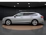 Skoda Superb Combi 1.5 TSI First Edition | Pano Dak | Trekhaak | Voorruitverwarming | Winterpakket | Camera | Keyless |