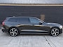 Volvo V60 2.0 T8 Recharge AWD R-Design - Pano l Mem. l HUD l Trekhaak l H/K