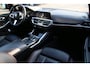 BMW 3-Serie 320i High Executive Edition SCHUIFDAK TREKHAAK NL-AUTO!