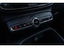 Volvo XC40 1.5 T4 Recharge Inscription Expression | Plug-in Hybrid (PHEV) | Lichtmetalen Velgen 18 inch | Parkeersensoren | Cruise Control | Climate Control | LED Koplampen