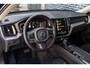 Volvo XC60 T4 Momentum | Navigatie | Achteruitrijcamera | Verwarmbare Voorstoelen en Achterbank | Dodehoekdetectie | LED Koplampen | BLIS | Climate Control | DAB | Parkeersensoren | Standkachel | 18" LM