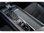 Volvo XC60 T4 Momentum | Navigatie | Achteruitrijcamera | Verwarmbare Voorstoelen en Achterbank | Dodehoekdetectie | LED Koplampen | BLIS | Climate Control | DAB | Parkeersensoren | Standkachel | 18" LM